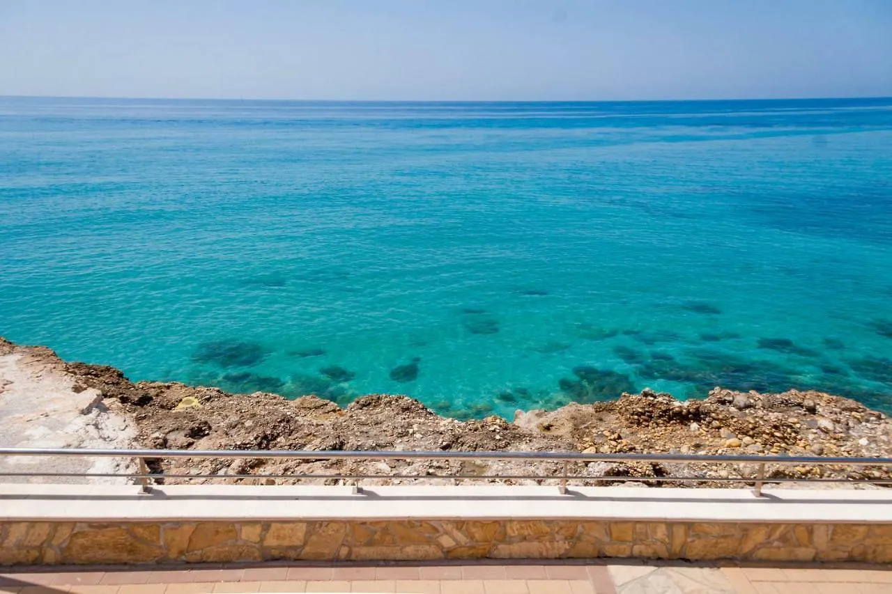 Centrico Apartamento Corona Playa Torrecilla Nerja Apartment